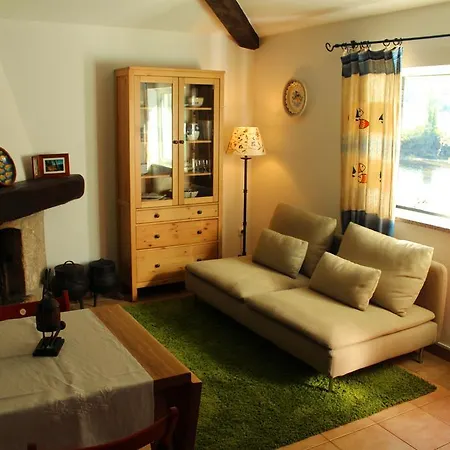 Semesterbostad Casa Do Rio - Eido Do Pomar